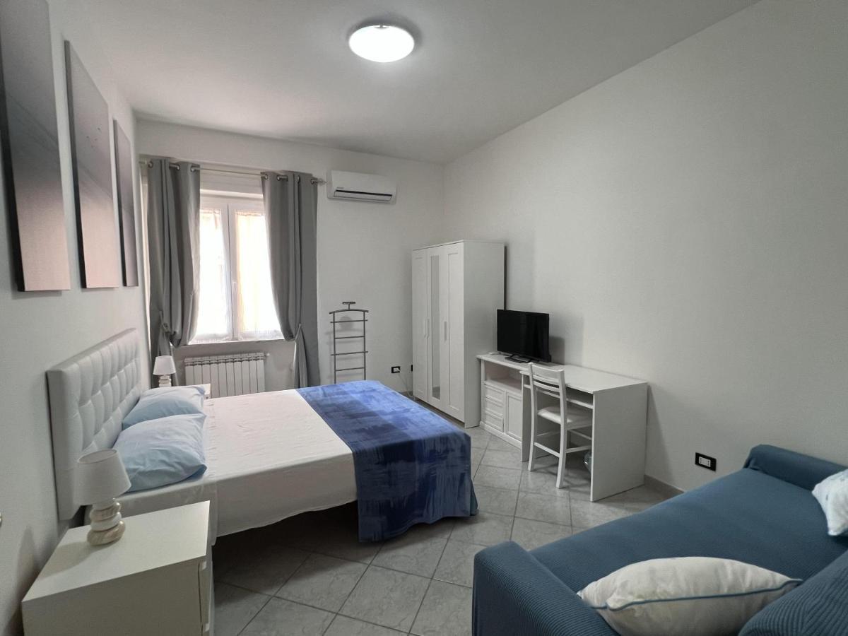 Bed And Breakfast Mare Blu Civitavecchia Exteriör bild